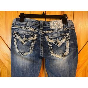 Miss Me Jeans 29 Womens Mid-Rise Easy Cropped Embellished Rhinestones Denim (302